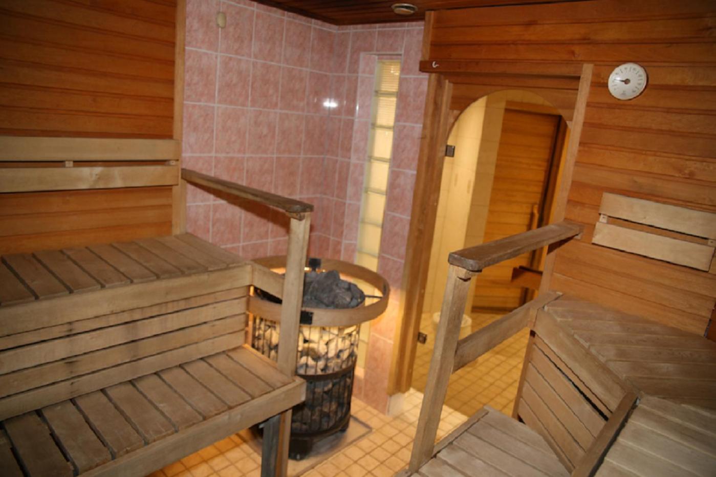 Hotel Vuolake Laukaa Exterior photo